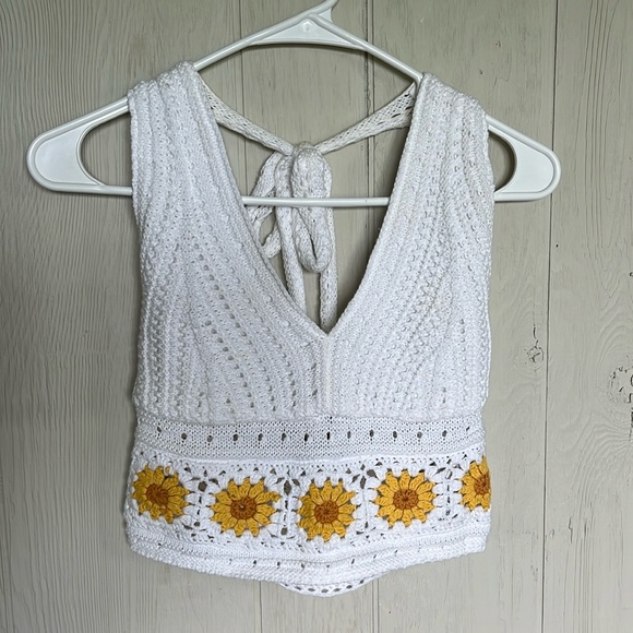 Hollister halter crochet tank top - Picture 1 of 4